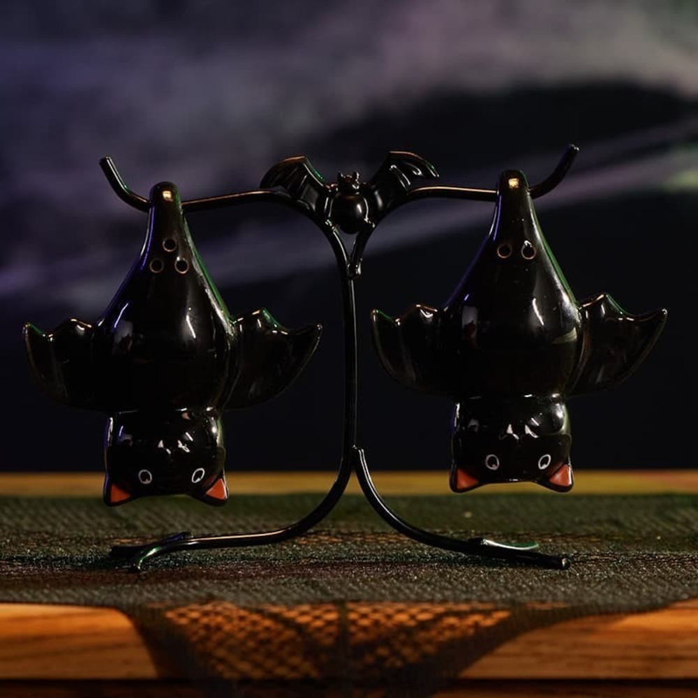 (NEW IN BOX) Cracker Barrel Hanging Bats With Stand Salt and Pepper Set